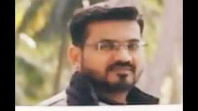 Tours and travel company owner booked for duping bizman of ₹1.57 crore Tours and travel company owner booked for duping bizman of ₹1.57 crore