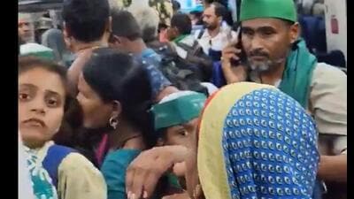 A screengrab of the viral video showing the overcrowded coach. (Sourced)