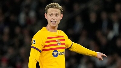 Frenkie de Jong gestures (AP)