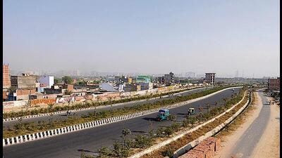 In the wake of accidents, police had even written to NHAI for repair and reopening of the bridge. (HT file photo for representation)