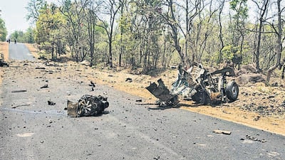 Mangled remains of a police vehicle , Fifteen jawans of C-60, an anti-Maoist squad of Gadchiroli police, and a driver were killed in a powerful landmine blast on Dadapur Road in Gadchiroli district in May 2019. (HT Archives) Mangled remains of a police vehicle , Fifteen jawans of C-60, an anti-Maoist squad of Gadchiroli police, and a driver were killed in a powerful landmine blast on Dadapur Road in Gadchiroli district in May 2019. (HT Archives)