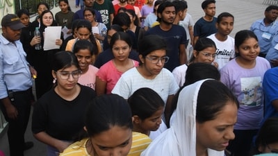 NEET induces overcrowding at top, grace marks arbitrary, allege students NEET induces overcrowding at top, grace marks arbitrary, allege students