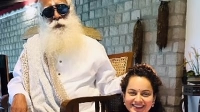 Days after getting elected as a Member of Parliament in Mandi, Himachal Pradesh, actor Kangana Ranaut visited her spiritual mentor Sadhguru to seek his blessings at his ashram in Coimbatore Days after getting elected as a Member of Parliament in Mandi, Himachal Pradesh, actor Kangana Ranaut visited her spiritual mentor Sadhguru to seek his blessings at his ashram in Coimbatore