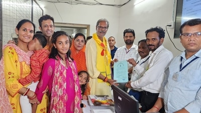 Kanak Vardhan Singh Deo receiving the certificate from Returning Officer after winning from Patnagarh assembly constituency.(X /@KVSinghDeo1) Kanak Vardhan Singh Deo receiving the certificate from Returning Officer after winning from Patnagarh assembly constituency.(X /@KVSinghDeo1)