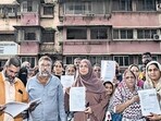 500 residents in Kailash Parbat CHS adjacent to BKC junction to be rendered homeless, as BMC will come armed with police protection on June 19 to evict them after court ordered the demolition. (Satish Bate/HT )