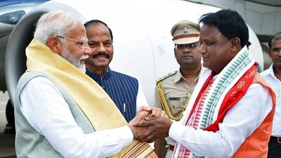 Prime Minister Narendra Modi with Odisha chief minister Mohan Charan Majhi. (ANI) Prime Minister Narendra Modi with Odisha chief minister Mohan Charan Majhi. (ANI)