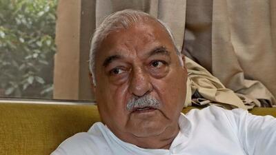 Congress Legislature Party (CLP) leader Bhupinder Singh Hooda on Tuesday made it clear that the party was not seeking a floor test but dismissal of the government. (HT File) Congress Legislature Party (CLP) leader Bhupinder Singh Hooda on Tuesday made it clear that the party was not seeking a floor test but dismissal of the government. (HT File)