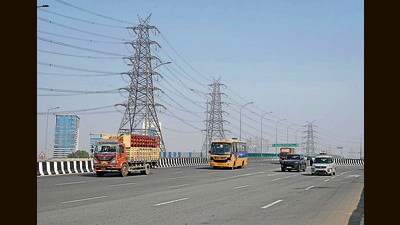The GMDA will install speed limit signboards on all master sector roads in Gurugram as part of the move. (Parveen Kumar/HT PHOTO)