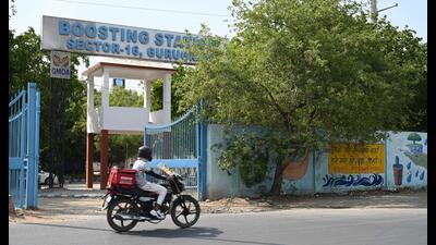 The Gurugram Metropolitan Development Authority (GMDA) will construct a new office building at the water boosting station located in Sector-16 near Signature tower flyover in Gurugram. (Parveen Kumar/HT PHOTO) The Gurugram Metropolitan Development Authority (GMDA) will construct a new office building at the water boosting station located in Sector-16 near Signature tower flyover in Gurugram. (Parveen Kumar/HT PHOTO)