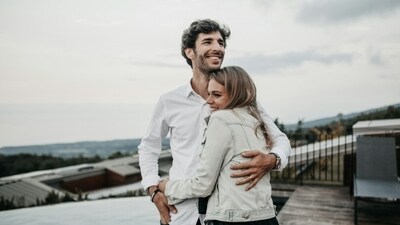 We should learn to carefully use our words, tone and actions when we communicate with our partner. Communication forms the foundation block of healthy relationships. (Unsplash) We should learn to carefully use our words, tone and actions when we communicate with our partner. Communication forms the foundation block of healthy relationships. (Unsplash)