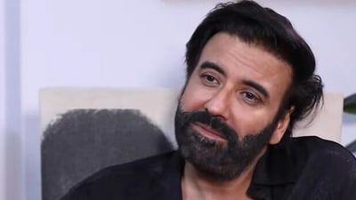 Karan Oberoi revealed he almost died during his jail term in 2019 and called it 'hell'. Karan Oberoi revealed he almost died during his jail term in 2019 and called it 'hell'.