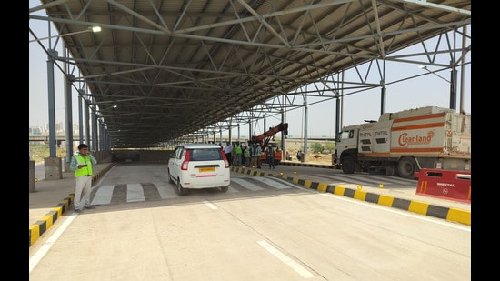 An underpass on the Dwarka expressway opens for traffic on a trial run near Sector-99 in Gurugram on Tuesday. (Parveen Kumar/HT PHOTO)