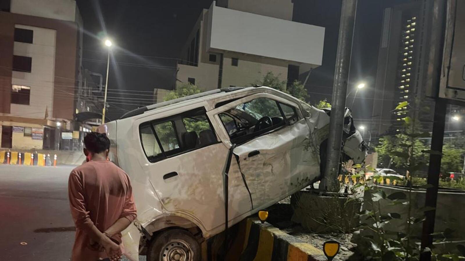 2 killed, one injured in separate road accidents in Noida | Hindustan Times