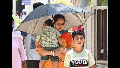 At 45.6°C, the all-time highest temperature for June was also recorded at the same observatory on June 8, 1995, and June 1, 2012, as well. (Keshav Singh/HT) At 45.6°C, the all-time highest temperature for June was also recorded at the same observatory on June 8, 1995, and June 1, 2012, as well. (Keshav Singh/HT)