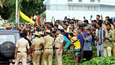 Despite additional police forces being deployed to manage the situation, the number of people continues to grow, prompting the need for stricter measures. (PTI)
