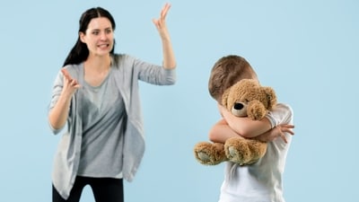 One of the primary signs of parental burnout is noticing that we get frequently frustrated with our children over the smallest of issues. (freepik ) One of the primary signs of parental burnout is noticing that we get frequently frustrated with our children over the smallest of issues. (freepik )