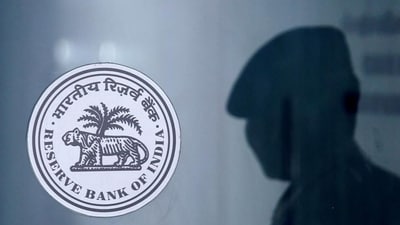 RBI’s Consumer Confidence Survey is conducted in 13 major Indian cities and captures the mood in urban areas (REUTERS FILE PHOTO) RBI’s Consumer Confidence Survey is conducted in 13 major Indian cities and captures the mood in urban areas (REUTERS FILE PHOTO)