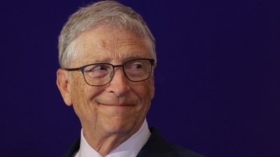 Microsoft co-founder Bill Gates also played tennis with Roger Federer and shared that the experience made him feel very nervous. (Reuters)