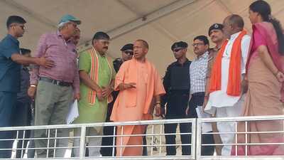 Chief minister Yogi Adityanath at Mehdiganj. (rajesh kumar/HT Photo) Chief minister Yogi Adityanath at Mehdiganj. (rajesh kumar/HT Photo)