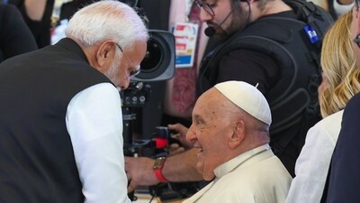 Prime Minister Narendra Modi meets Pope Francis on the sidelines of G7 summit in Italy. (X/Narendra Modi) Prime Minister Narendra Modi meets Pope Francis on the sidelines of G7 summit in Italy. (X/Narendra Modi)