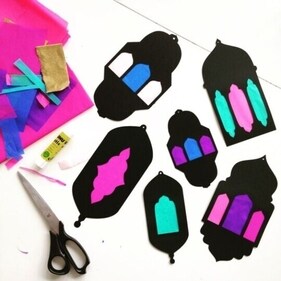 Start the day with beautiful sunrays peeping through a DIY mosque suncatcher. (Pinterest) Start the day with beautiful sunrays peeping through a DIY mosque suncatcher. (Pinterest)