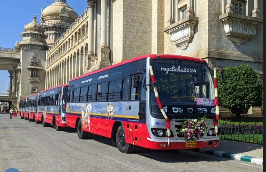 An Ashwamedha Classic high-deck bus in Bengaluru. (@the.busenthusiast) An Ashwamedha Classic high-deck bus in Bengaluru. (@the.busenthusiast)