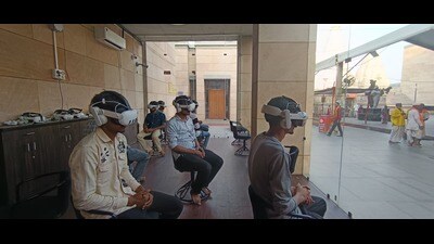 Baba Kashi Vishwanath temple administration has introduced an 11-minute and 50-second virtual reality darshan (HT Photo) Baba Kashi Vishwanath temple administration has introduced an 11-minute and 50-second virtual reality darshan (HT Photo)