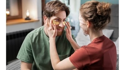 Dark circles under eyes? Blame these health issues and lifestyle choices; skincare tips to treat them (Image by Freepik) Dark circles under eyes? Blame these health issues and lifestyle choices; skincare tips to treat them (Image by Freepik)
