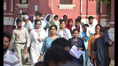 Candidates coming out of a centre after appearing in UPSC Civil Services (Preliminary) Exam-2024 in Prayagraj on Sunday. (HT) Candidates coming out of a centre after appearing in UPSC Civil Services (Preliminary) Exam-2024 in Prayagraj on Sunday. (HT)