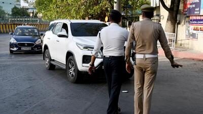 The drive, which started from June 11 and will continue till June 25, is aimed at controlling the misuse of such items or labels used by VIPs or people holding high offices. (Sunil Ghosh/HT Photo) The drive, which started from June 11 and will continue till June 25, is aimed at controlling the misuse of such items or labels used by VIPs or people holding high offices. (Sunil Ghosh/HT Photo)