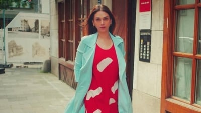 <p>Aditi Rao Hydari recently took some time off work to spend quality time with Siddharth while vacationing. The actor started a new chapter with her longtime boyfriend, Siddharth, after the couple announced that they got engaged. She shared pictures from their trip on Instagram and told her fans that Siddharth clicked the images. </p> (Instagram) <p>Aditi Rao Hydari recently took some time off work to spend quality time with Siddharth while vacationing. The actor started a new chapter with her longtime boyfriend, Siddharth, after the couple announced that they got engaged. She shared pictures from their trip on Instagram and told her fans that Siddharth clicked the images. </p> (Instagram)