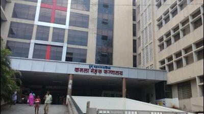 A nine-year-old boy from Sadanandnagar building in Mangalwar Peth was diagnosed with typhoid and admitted to Kamala Nehru Hospital on Monday. (HT)