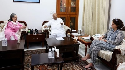 Congress Parliamentary Party (CPP) chairperson Sonia Gandhi and party General Secretary Priyanka Gandhi Vadra meet party National President Mallikarjun Kharge. (ANI) Congress Parliamentary Party (CPP) chairperson Sonia Gandhi and party General Secretary Priyanka Gandhi Vadra meet party National President Mallikarjun Kharge. (ANI)