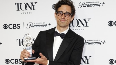 Justin Peck, poses with the award for Best choreography for "Illinoise" at the 77th Annual Tony Awards 2024. REUTERS/Eduardo Munoz (REUTERS)