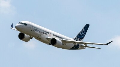 Representative image: Engine catches fire midflight, Australia bound plane lands safely in New Zealand (AP Photo/Frederic Scheiber, File) (AP) Representative image: Engine catches fire midflight, Australia bound plane lands safely in New Zealand (AP Photo/Frederic Scheiber, File) (AP)