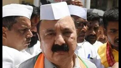 Congress MP from Amethi Kishori Lal Sharma on Monday raised questions over the credibility of electronic voting machines and sought an all-party debate in connection with the issue.