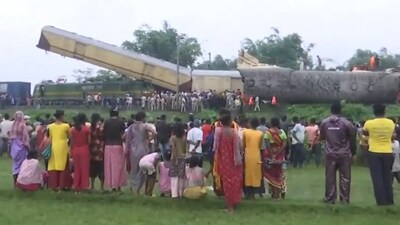 Teams of NDRF and Police are present at Kanchenjunga Express train accident site in Ruidhasa, Darjeeling district of West Bengal. (Screengrab @ANI (X)) Teams of NDRF and Police are present at Kanchenjunga Express train accident site in Ruidhasa, Darjeeling district of West Bengal. (Screengrab @ANI (X))