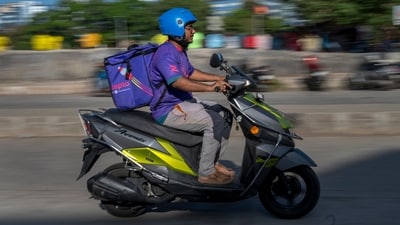 A Zepto delivery partner at Bandra-Kurla Complex (BKC), in Mumbai (Satish Bate/HT Photo) A Zepto delivery partner at Bandra-Kurla Complex (BKC), in Mumbai (Satish Bate/HT Photo)