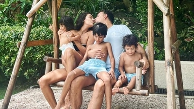 In August 202, Lisa Haydon shared a sweet family photo from an outing, and wrote, "Kiss me, quick… before the light changes." In August 202, Lisa Haydon shared a sweet family photo from an outing, and wrote, "Kiss me, quick… before the light changes."
