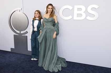 Angelina Jolie and her daughter Vivienne attend the 77th Annual Tony Awards in New York City, U.S., June 16, 2024. REUTERS/Eduardo Munoz (REUTERS)