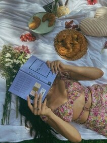 Books and me. (Pinterest) Books and me. (Pinterest)