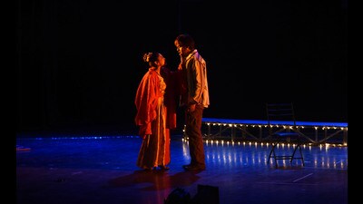Lighter on the Lips—the third play he has written for the Darpan group—was staged on Tuesday evening in a packed hall in Lucknow (Deepak Gupta/HT) Lighter on the Lips—the third play he has written for the Darpan group—was staged on Tuesday evening in a packed hall in Lucknow (Deepak Gupta/HT)