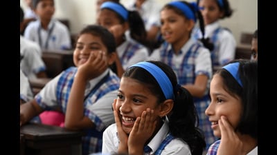 Mumbai, India - June 15, 2024: Children enjoy on the first day of school at Madhavrao Bhagvat High School, Vile Parle in Mumbai, India, on Saturday, June 15, 2024. (Photo by Satish Bate/ Hindustan Times) (Hindustan Times) Mumbai, India - June 15, 2024: Children enjoy on the first day of school at Madhavrao Bhagvat High School, Vile Parle in Mumbai, India, on Saturday, June 15, 2024. (Photo by Satish Bate/ Hindustan Times) (Hindustan Times)