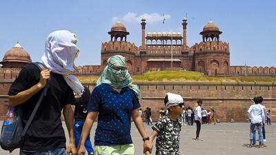 The maximum was 44°C — five above normal, even as the “Heat Index” or “real feel” temperature was 51°C, a notch higher than Monday. (Sanjeev Verma/HT Photo) The maximum was 44°C — five above normal, even as the “Heat Index” or “real feel” temperature was 51°C, a notch higher than Monday. (Sanjeev Verma/HT Photo)