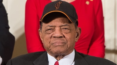 (FILES) Baseball great Willie Mays looks on during a Presidential Medal of Freedom ceremony at the White House in Washington, DC, on November 24, 2015. Baseball icon Willie Mays, one of the greatest players in the sport's history beloved for dazzling skill and athletic grace, died June 18, 2024 aged 93, his family announced. Mays' family confirmed the baseball icon's passing in a joint statement with his former team the San Francisco Giants. (Photo by NICHOLAS KAMM / AFP) (AFP) (FILES) Baseball great Willie Mays looks on during a Presidential Medal of Freedom ceremony at the White House in Washington, DC, on November 24, 2015. Baseball icon Willie Mays, one of the greatest players in the sport's history beloved for dazzling skill and athletic grace, died June 18, 2024 aged 93, his family announced. Mays' family confirmed the baseball icon's passing in a joint statement with his former team the San Francisco Giants. (Photo by NICHOLAS KAMM / AFP) (AFP)