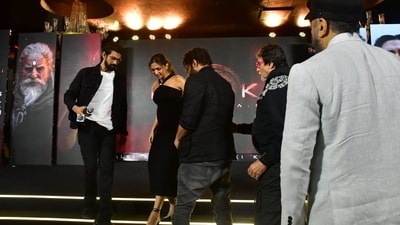 Rana Daggubati, Prabhas and Amitabh Bachchan even had a hilarious moment when they raced each other to help Deepika Padukone off stage, leading to fans and the media bursting out in laughter. Rana Daggubati, Prabhas and Amitabh Bachchan even had a hilarious moment when they raced each other to help Deepika Padukone off stage, leading to fans and the media bursting out in laughter.