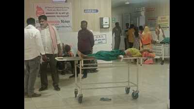 Patients and kin in the waiting area of the Emergency Dept. at Lok Bandhu Hospital. (HT) Patients and kin in the waiting area of the Emergency Dept. at Lok Bandhu Hospital. (HT)
