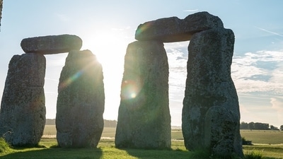 On June 20, the sun will set between two of Egypt’s Great Pyramids and modern druids will gather ceremonially around Stonehenge, marking the longest day of light in the northern hemisphere. (Pixabay) On June 20, the sun will set between two of Egypt’s Great Pyramids and modern druids will gather ceremonially around Stonehenge, marking the longest day of light in the northern hemisphere. (Pixabay)