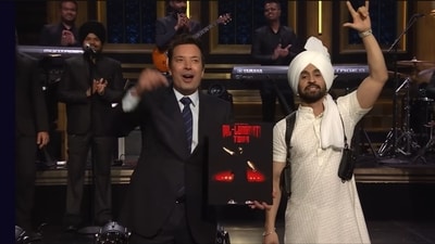 Jimmy Fallon (left) and Diljit Dosanjh (right) on The Tonight Show. (YouTube/@fallontonight)