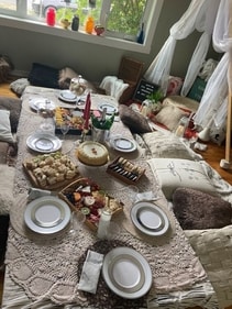 Libras enjoy picnics. (Pinterest)